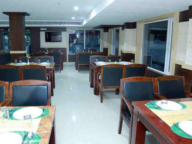 Thachaparambil Residency Hotel Alappuzha Esterno foto